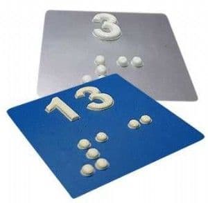 מדבקת ברייל ללחצני מעלית 25x25 סמ